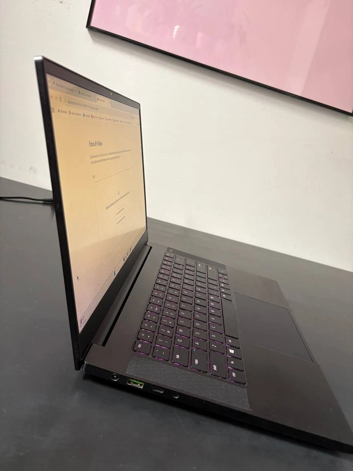 🔥 Razer Blade 15 Base Model (Late 2020) – Intel i7-10750H | 32GB RAM | 1TB SSD - Bild 4 von 4