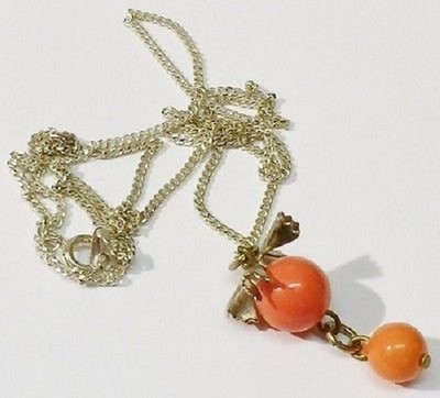Pendentif Vintage Enfant - Chaîne Avec Médaille Et Pampilles Argentées - Bijou Fantaisie Unisexe