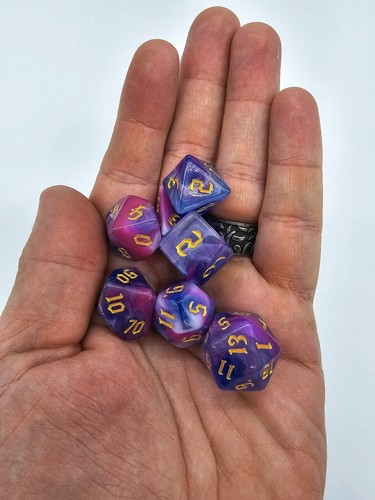 7pcs Blue Pink Purple Polyhedral Dice DND RPG MTG D20 Role Playing Game Tabletop - Picture 9 of 9