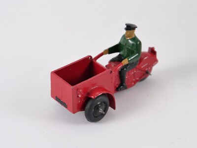 Dinky Spielzeug F 14A Scooter Umlackiert