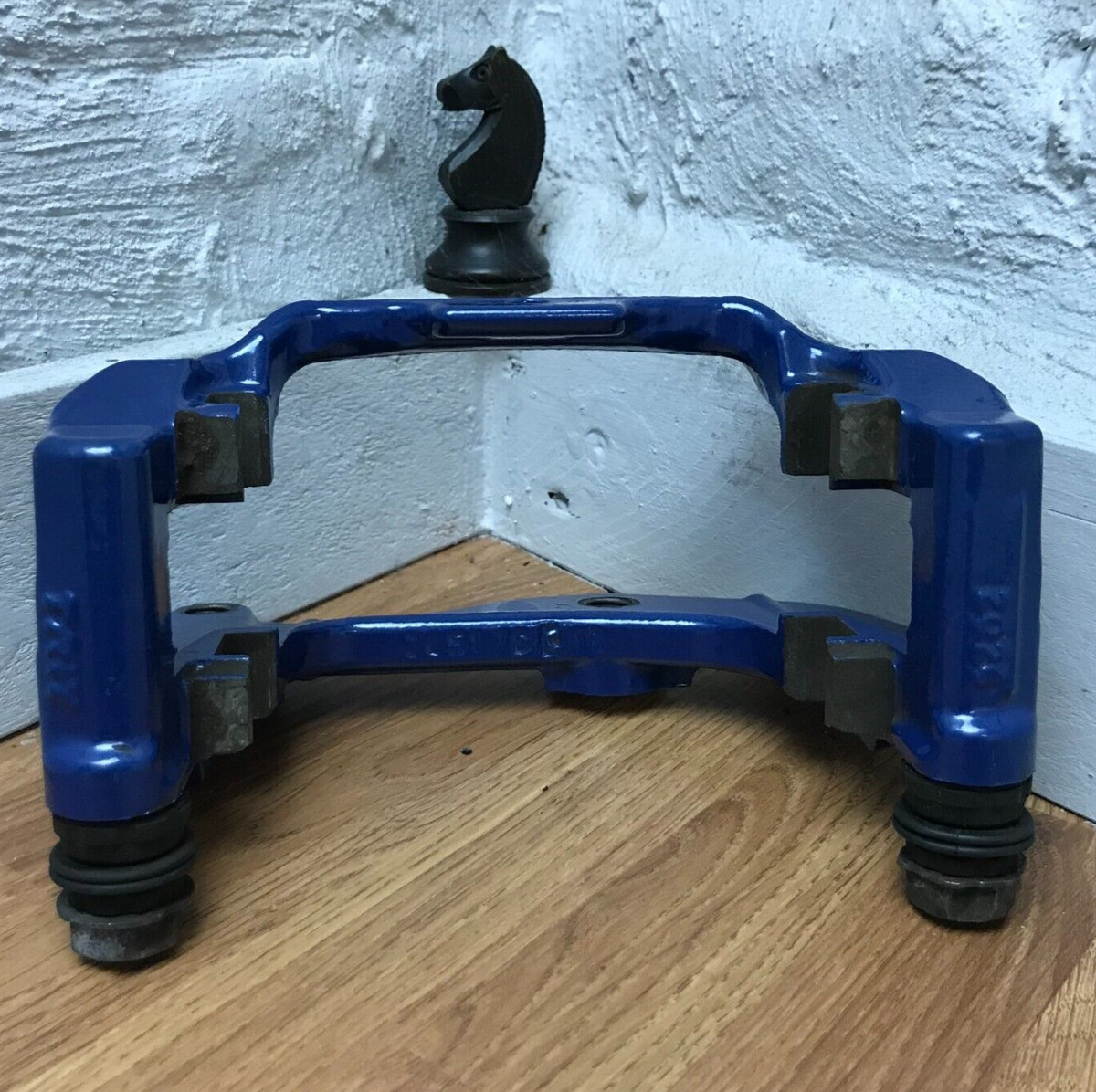 GENUINE BMW X3 X4 X5 X6 Brake Calliper Carrier 34206891774. BLUE 