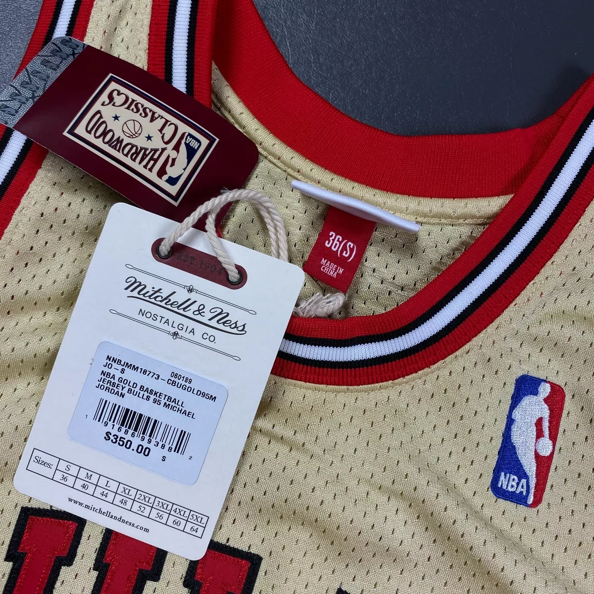 Michael Jordan Chicago Bulls Mitchell & Ness 1995/96 Hardwood Classics  Premium Gold Jersey - Gold