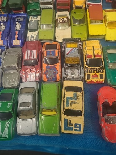 Joblot Over 70, Matchbox & Corgi Vintage Toy Cars Etc Various Condition. No Boxs - Picture 4 of 24