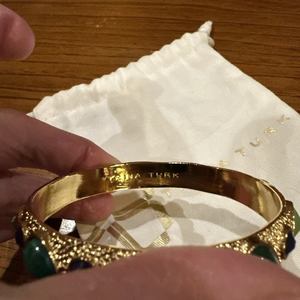 Pulsera Trina Turk Oro con Piedras Multicolores Con Bolsa De Almacenamiento, Usada en Excelente Condición Foto 4 de 4