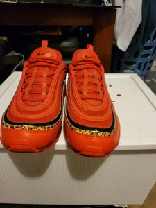 red air max with leopard print