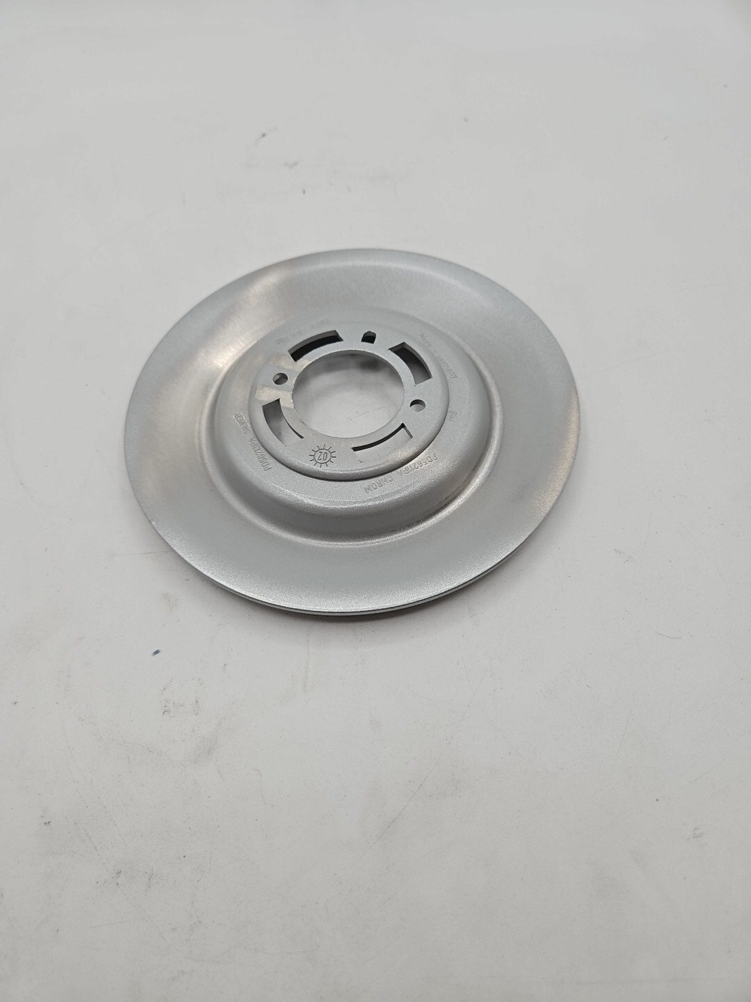 BENTLEY RING CENTRE TRIM PRIMED (PD23604PA)