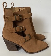 Crown Vintage Stralla Bootie Brown ELM Size 9M SUEDE LEATHER Shoe Block Heel