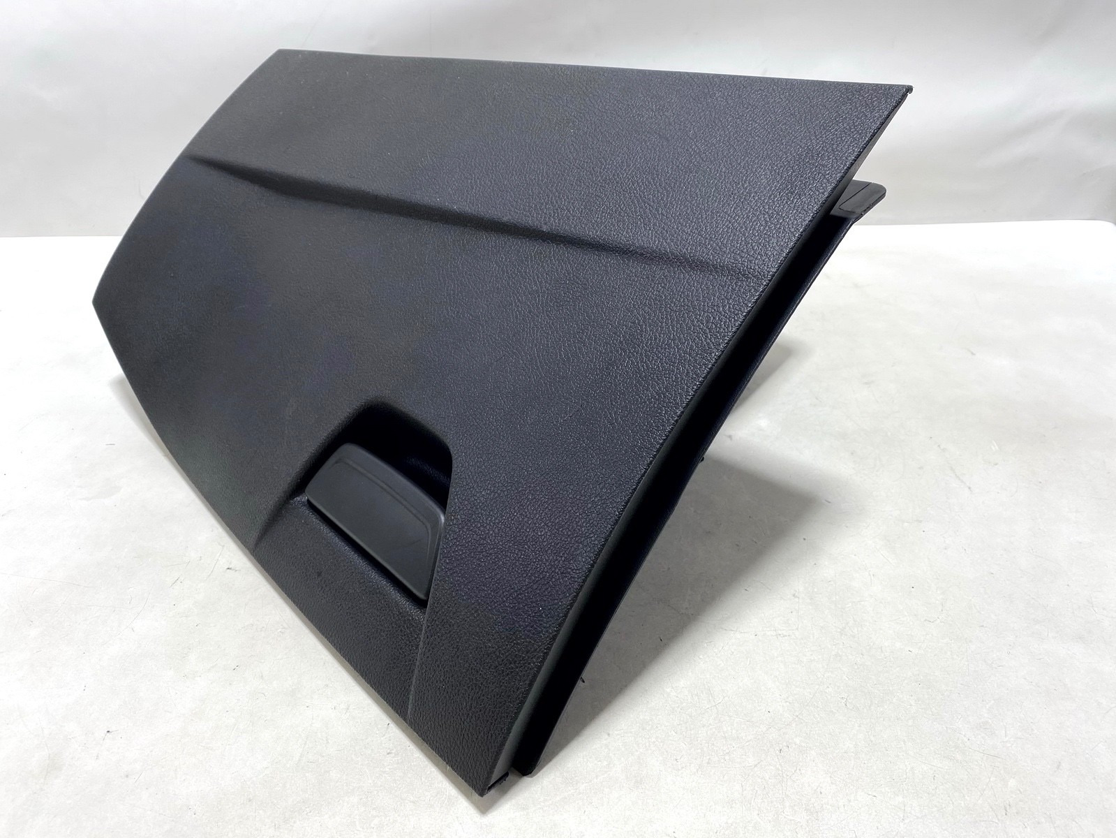 12-18 FORD FOCUS FRONT DASHBOARD STORAGE COMPARTMENT GLOVE BOX OEM