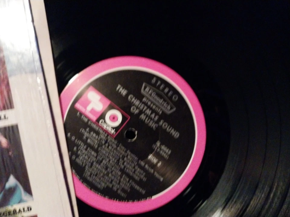 РОЖДЕСТВЕНСКИЙ ЗВУК МУЗЫКИ LP CAPITOL SL-6643 оригинальный в усадке почти как новый - Изображение 2 из 4