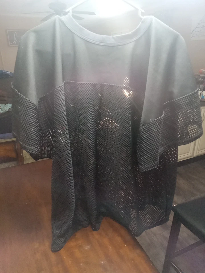 Camiseta masculina vintage Russell Athletic malha manga curta tamanho XL preta futebol - Imagem 3 de 4