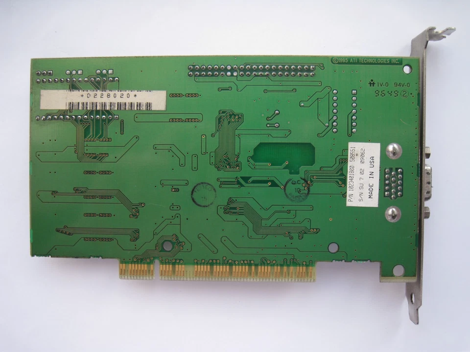 ATI mach64 (SGS VT-A4) (1996) 2Mb (Mosel Vitelec) - Vintage Graphics Card - image 2 of 4