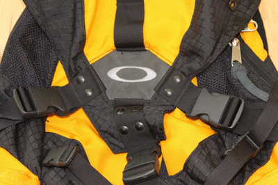 OAKLEY TACTICAL ICON 1.0 VTG Y2K 1990'S BACKPACK YELLOW BLACK NICE