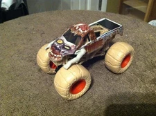 Monster Jam Zombie w/Arms Mud Stone Tires Loose HTF 1/64 Diecast Red Wheels Rims