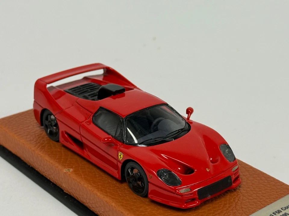 Prototipo Ferrari F50 1/43 BBR en rojo de 1995 base de cuero ABG450 Foto 4 de 4