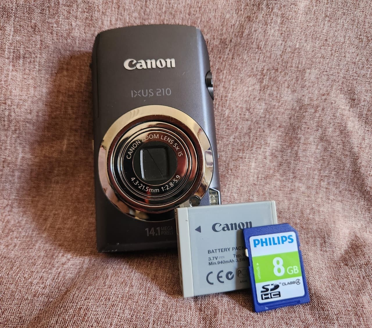 Canon IXUS 210 14.1MP Digital Camera Black – Tested – Battery + 8GB SD