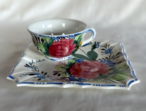 Mayólica italiana, Nove Bassano. Plato de pastelería cuadrado pintado a mano y taza de té. - Imagen 8 de 14