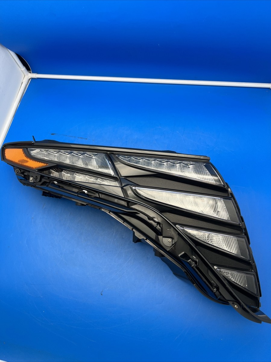 2022-2023 Hyundai Tucson right side LED headlight running