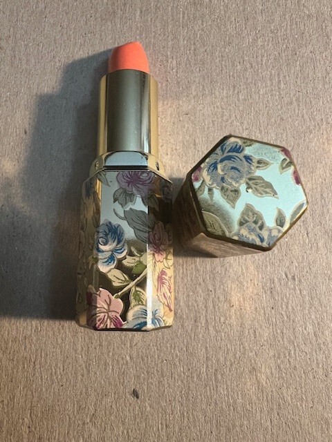 Picture 2 of 4