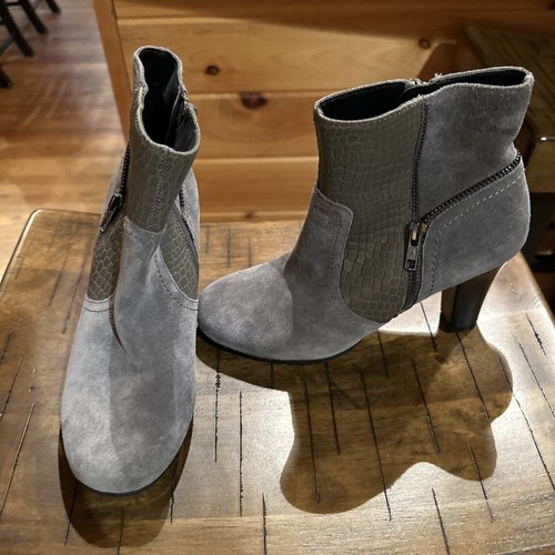 Aerosoles Adornment Womens Gray Suede Side Zip Heeled Ankle Booties Size 7 - Picture 2 of 7