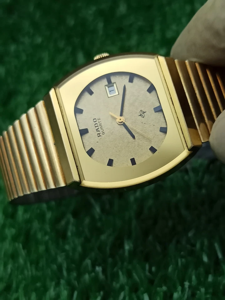 RELOJ CLÁSICO DORADO RADO FLORENCE ESFERA CUADRADA MOVIMIENTO DE LOS AÑOS 90 SUIZO RARO COMO NUEVO Foto 4 de 4