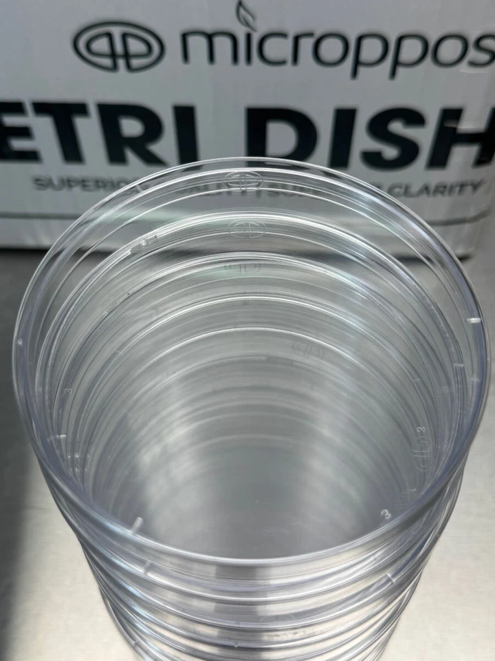 Microppose Petri Dishes 90mm x 15mm Plates W/ Vented Lid, Sterile 500-Pack Case - Image 3 of 4