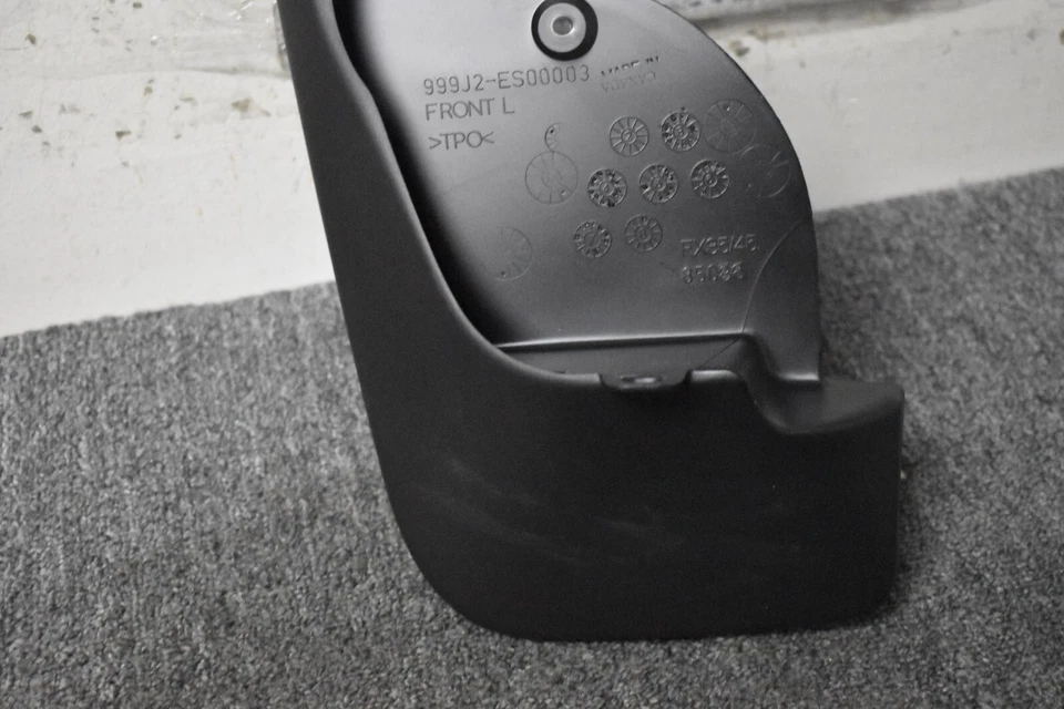 2003-2008 INFINITI FX35 ОСНОВАНИЕ БРЫЗГОВИК ПЕРЕДНЯЯ ЛЕВАЯ СТОРОНА ЗАВОДСКОЙ OEM - Изображение 3 из 4