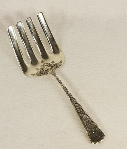 Antique Gorham Sterling Silver Asparagus Server Fork c. 1885 - Picture 7 of 8