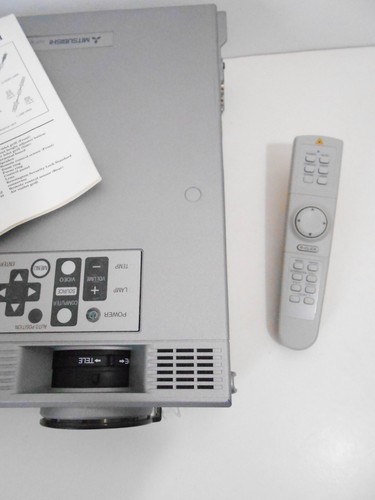Mitsubishi LVP-X70UX XGA Projector, Remote, Instruction card, and Case see desc. - Picture 5 of 11