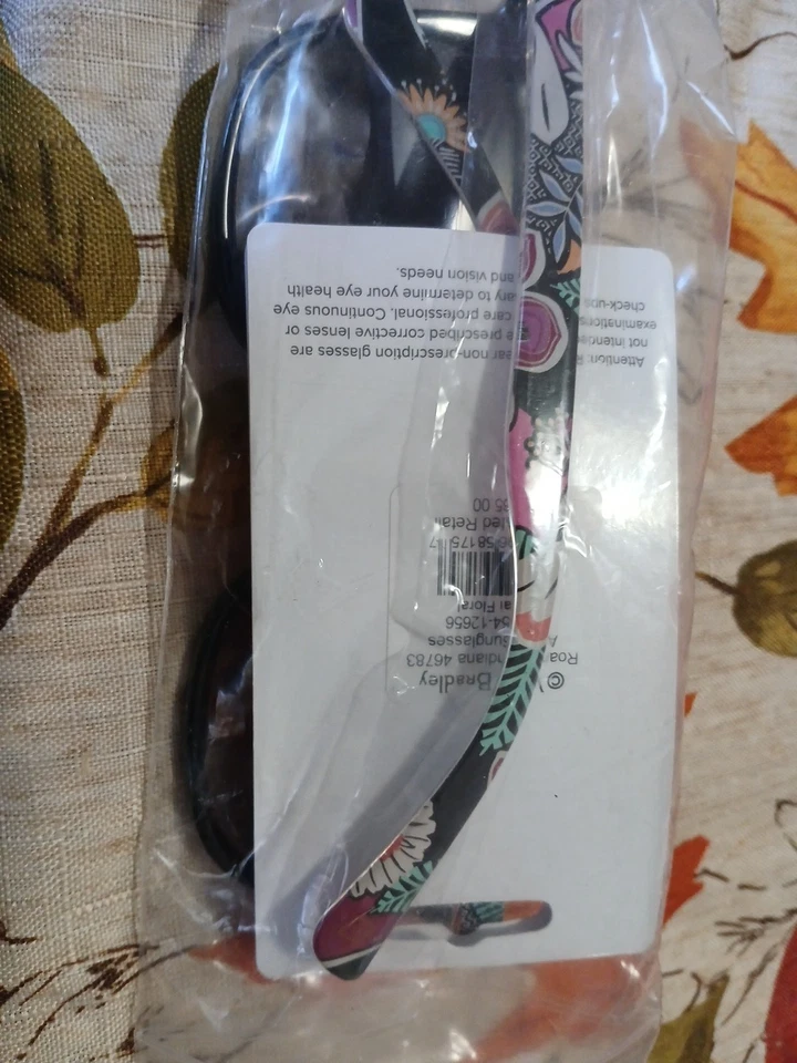 Vera Bradley Alyse Sunglasses Kauai Floral  NWT - Image 2 of 3