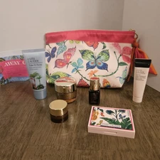 Estee Lauder Advanced Night Repair Revitalizing Supreme 7-Pc Gift Set Makeup Bag