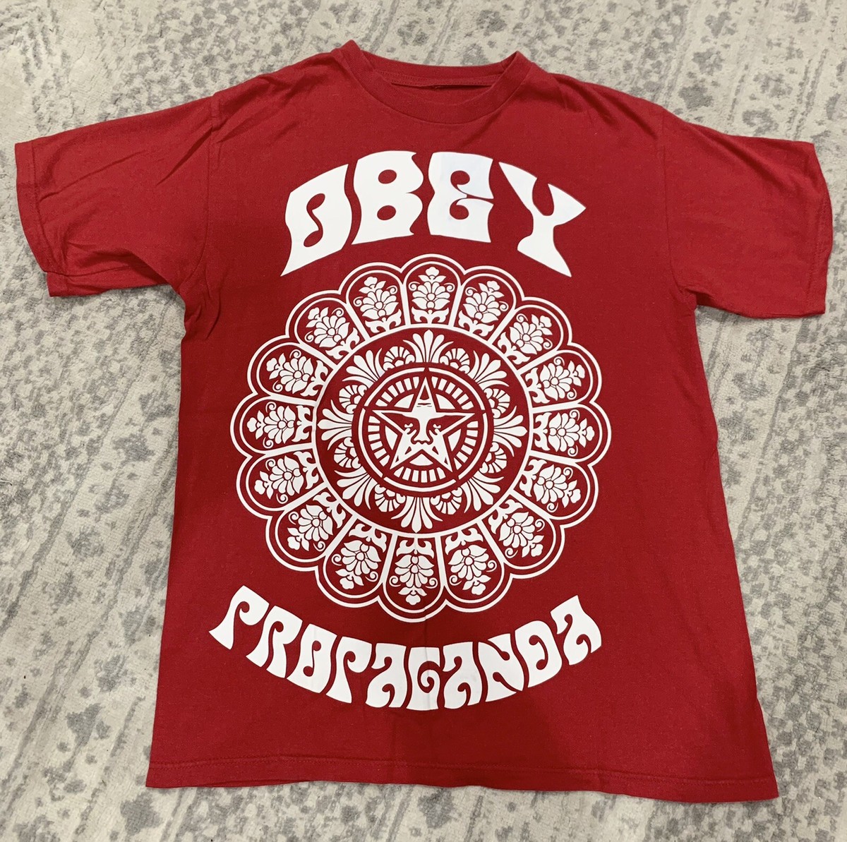 Vintage OBEY PROPAGANDA All over Print T-Shirt Mens Size Medium
