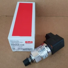New DANFOSS Pressure transmitter MBS3000 060G6139 Expedited Shipping
