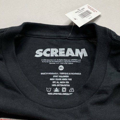 Camiseta Spirit Halloween We All Go A Little Mad Sometimes Billy Loomis Negra Roja - Imagen 4 de 9