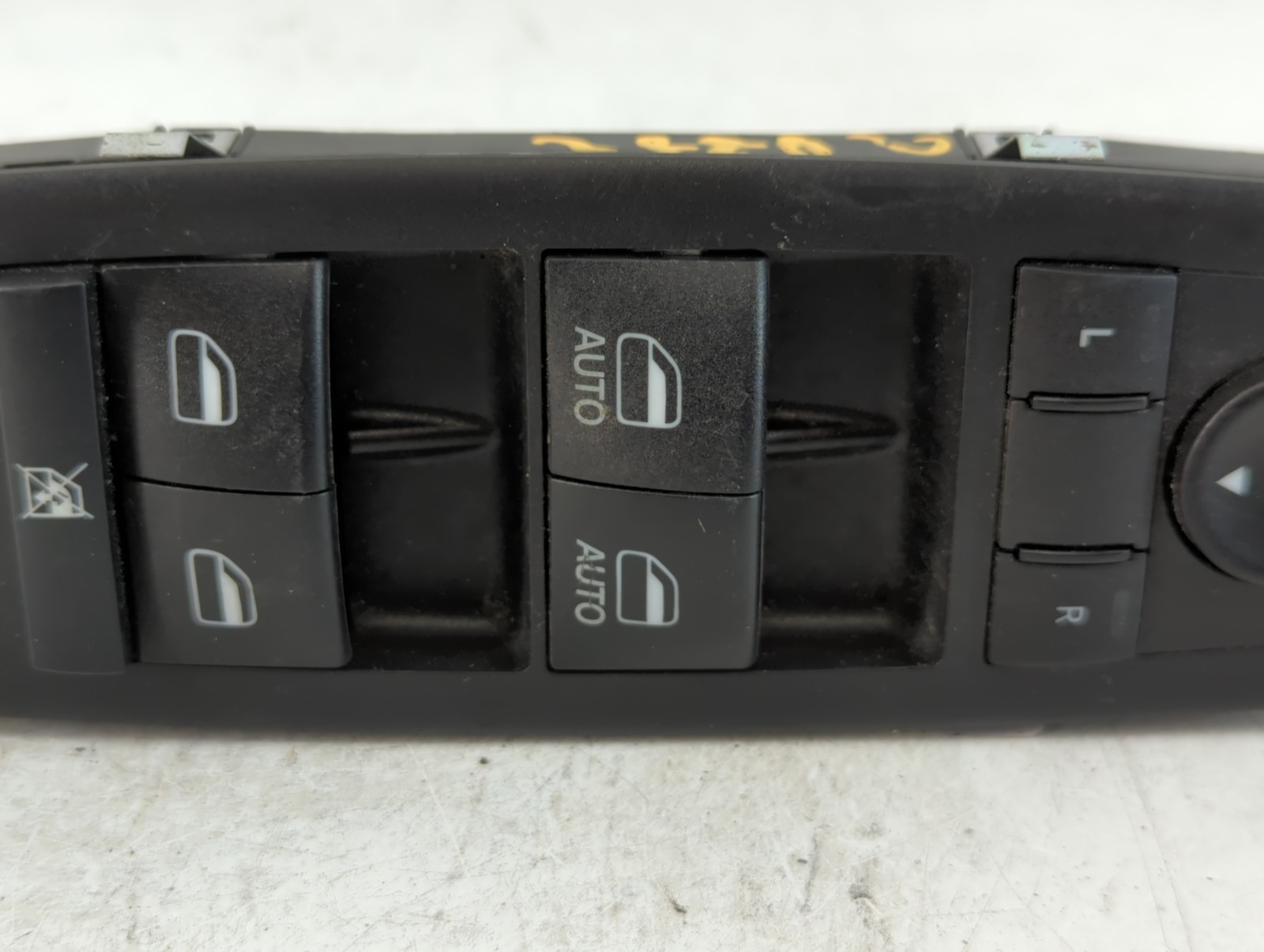 2020-2022 Chrysler 300 Driver Left Door Master Power Window Switch LYK78