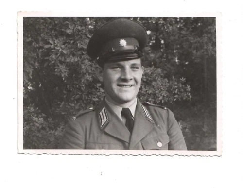 3394-Photo memory * young soldier * NVA * GDR