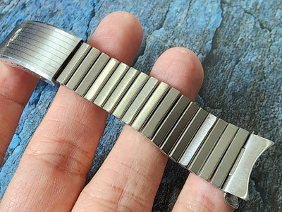 Genuine Original Vintage Technos Bracelet Band 19mm Curve End.