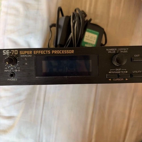 BOSS SE-70 SE70 Super Effects Processor New internal Battery w/ power supply JP