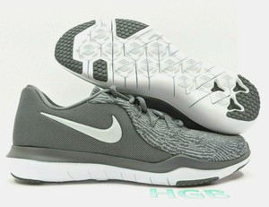 flex supreme tr 6 sneaker