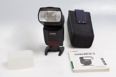 Canon Speedlite 580EX II Blitzgerät mit Diffusor und Gürtelhalterung