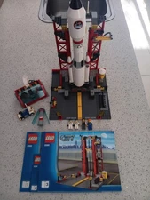 LEGO Town / City - Space Exploration - Space Centre #3368 - 100% complete 