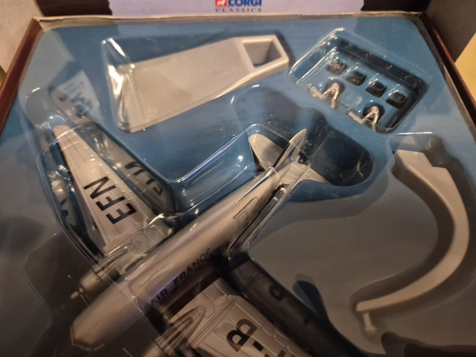 corgi the aviation archive-douglas dc3 air france 1st issue 47110 - Image 3 of 4