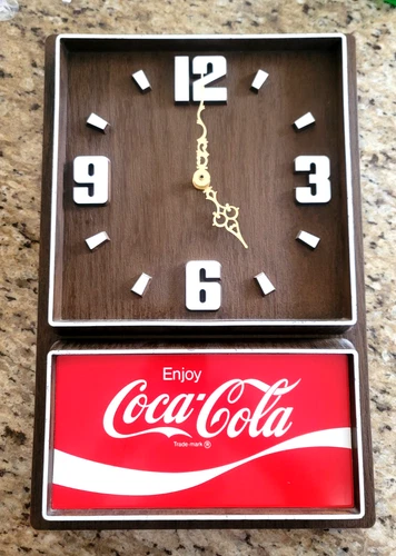 Vintage Coca Cola Coke Electric Wall Clock Soda Pop Advertising