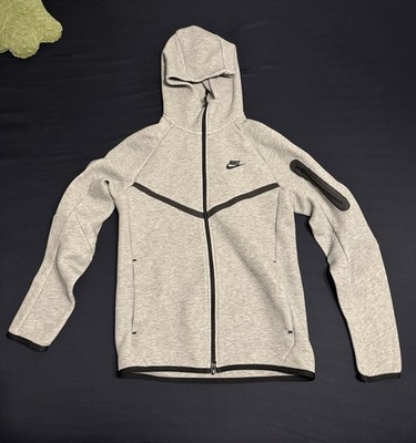 Nike Tech 3rd gen grau Gr. XS neu Original Maduro