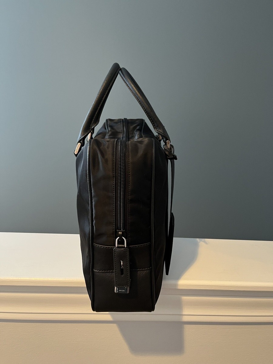 バッグ 736 Prada logo nylon briefcase black Black Nylon Briefcase | Authentic & Vintage | ReSee