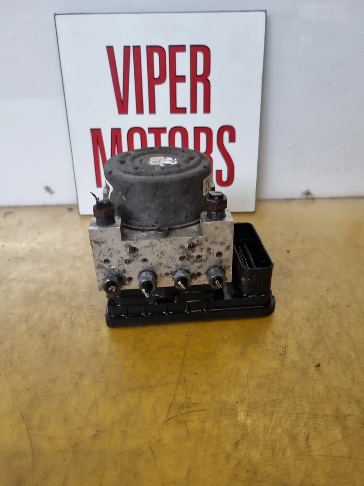 Peugeot 208 ABS Pump Controller 9804161580 2012-2019 Ref 87 - Image 2 of 4