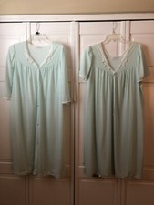 Vintage LORRAINE Nightgown And Robe Size Medium