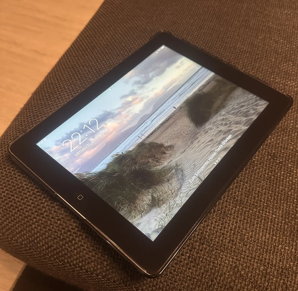 Apple iPad (4th generation) · 32GB · Wi-Fi, Foto 1 von 3
