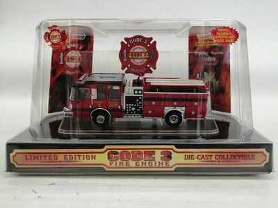 CODE3 1/64 Diecast Model 12222 FDIC Squad 2000 MMC0001 Game-Scale