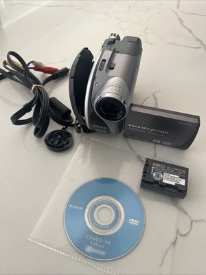 Sony DCR-DVD205 Mini DVD DVD-R DVD-RW Handycam Camcorder UNTESTED! NOT WORKING!