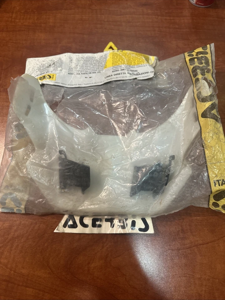 Acerbis Art 03-33 Tech Flow Visor NOS Bell Moto-5 Moto-6 Motocross Helmet Visor - Image 4 of 4